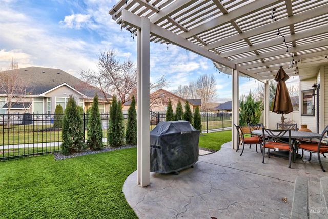 4512 N Trail Blazer, Meridian, ID 83642