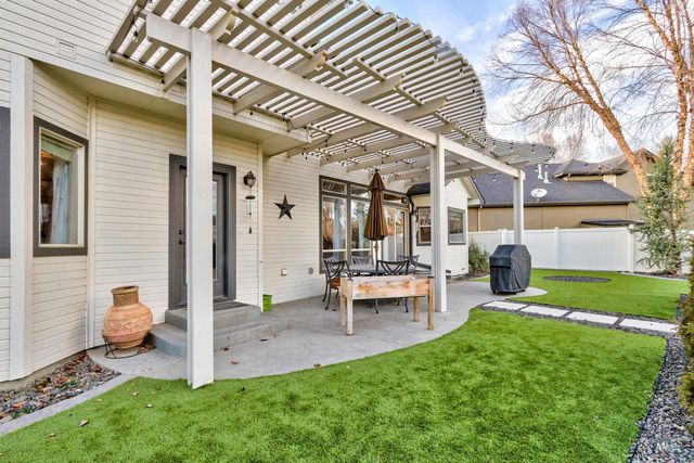 4512 N Trail Blazer, Meridian, ID 83642