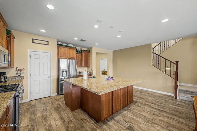 10043 W LOS GATOS Drive, Peoria, AZ 85383