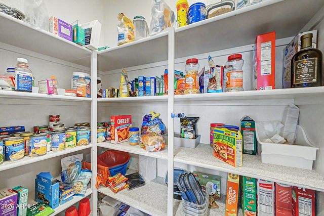 10043 W LOS GATOS Drive, Peoria, AZ 85383