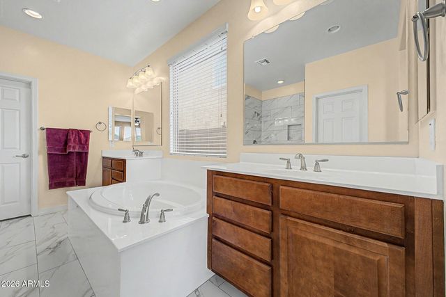 10043 W LOS GATOS Drive, Peoria, AZ 85383