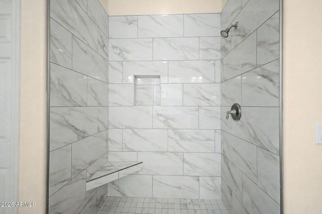 10043 W LOS GATOS Drive, Peoria, AZ 85383