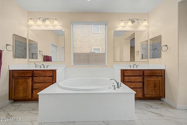 10043 W LOS GATOS Drive, Peoria, AZ 85383