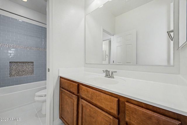 10043 W LOS GATOS Drive, Peoria, AZ 85383