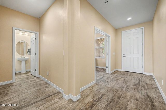 10043 W LOS GATOS Drive, Peoria, AZ 85383