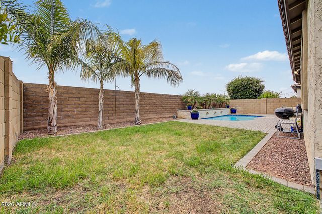 10043 W LOS GATOS Drive, Peoria, AZ 85383