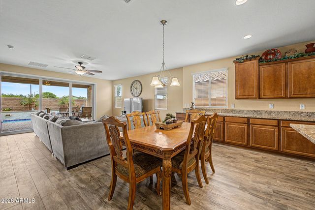 10043 W LOS GATOS Drive, Peoria, AZ 85383