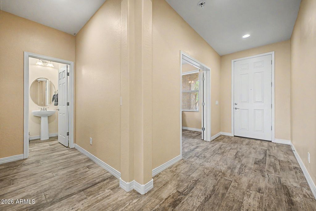 10043 W LOS GATOS Drive, Peoria, AZ 85383 — photo 5