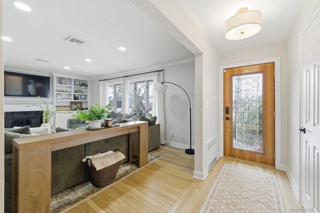 105 Reeve Road, Rockville Centre, NY 10013