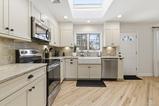 105 Reeve Road, Rockville Centre, NY 10013