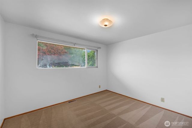 26845 15th Avenue S, Des Moines, WA 98198