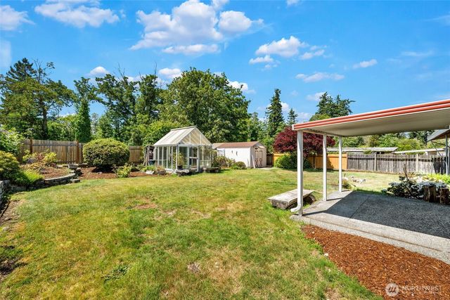 26845 15th Avenue S, Des Moines, WA 98198