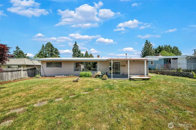 26845 15th Avenue S, Des Moines, WA 98198