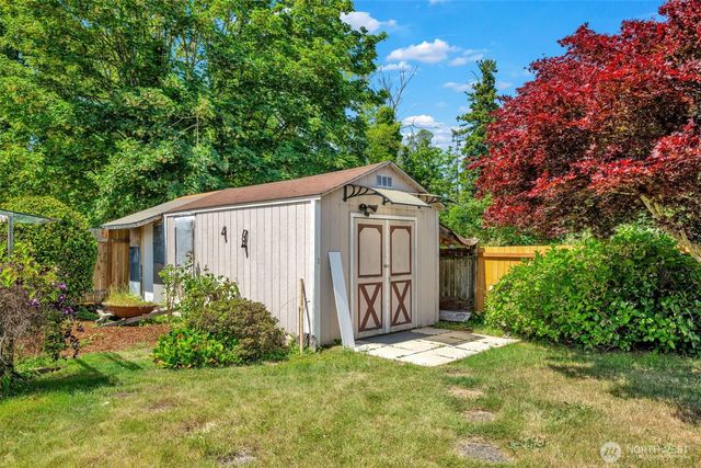 26845 15th Avenue S, Des Moines, WA 98198