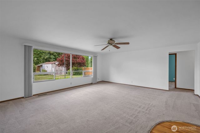 26845 15th Avenue S, Des Moines, WA 98198
