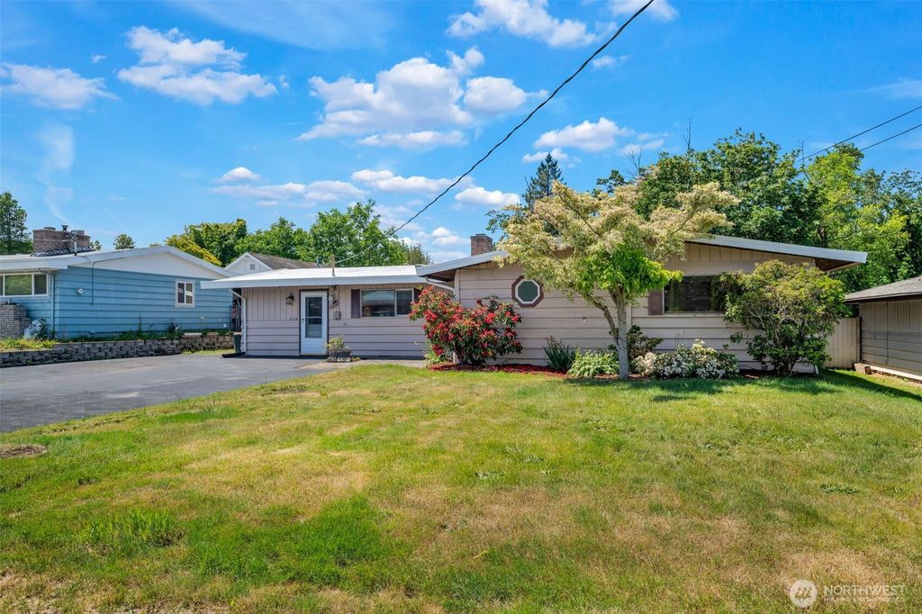 26845 15th Avenue S, Des Moines, WA 98198