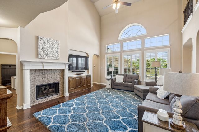 2261 Hideaway Pointe Drive, Little Elm, TX 75068