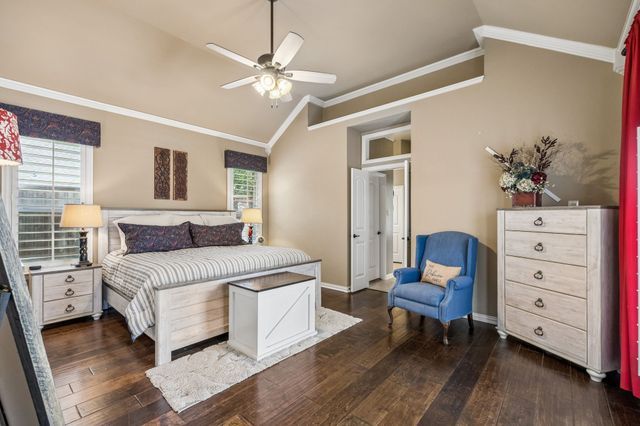 2261 Hideaway Pointe Drive, Little Elm, TX 75068