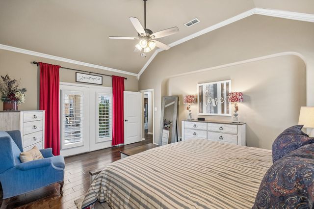 2261 Hideaway Pointe Drive, Little Elm, TX 75068