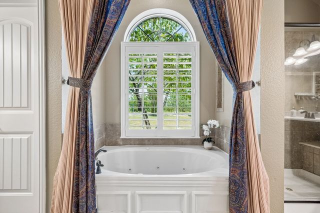 2261 Hideaway Pointe Drive, Little Elm, TX 75068