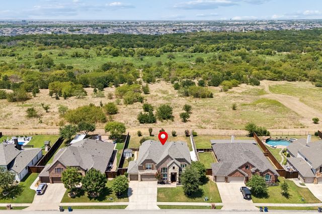 2261 Hideaway Pointe Drive, Little Elm, TX 75068