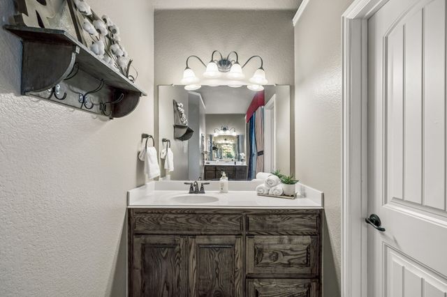 2261 Hideaway Pointe Drive, Little Elm, TX 75068