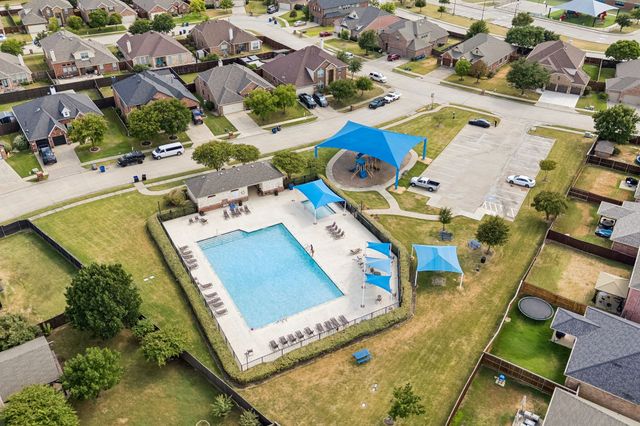 2261 Hideaway Pointe Drive, Little Elm, TX 75068