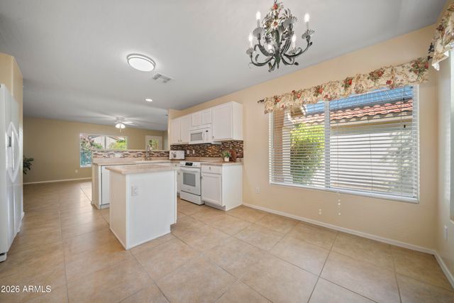 23334 W TWILIGHT Trail, Buckeye, AZ 85326