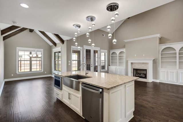 10039 ADAGIO CV, Lakeland, TN 38002