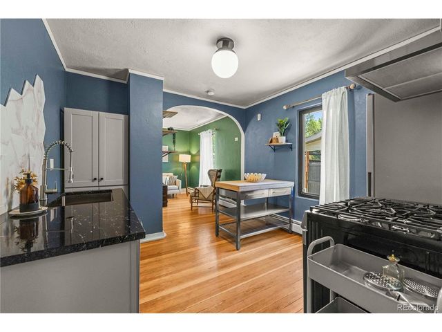 1669 Dallas St, Aurora, CO 80010