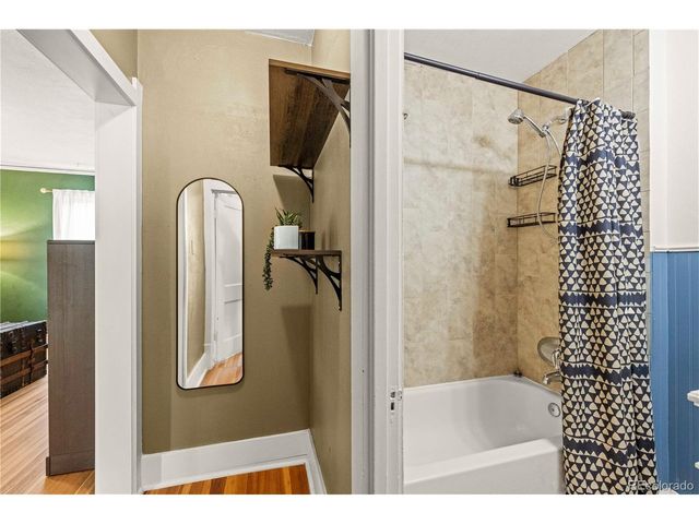 1669 Dallas St, Aurora, CO 80010
