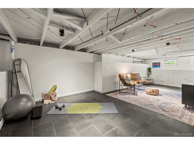 1669 Dallas St, Aurora, CO 80010