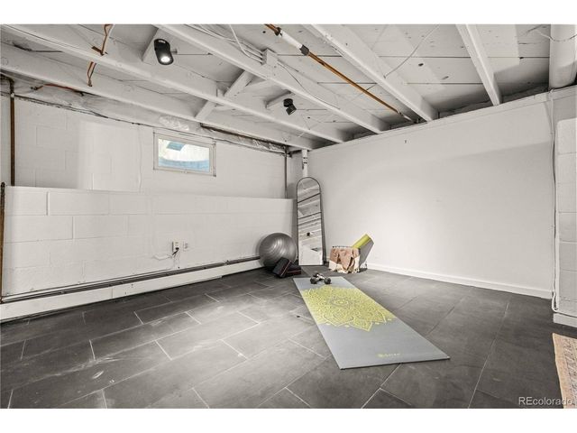 1669 Dallas St, Aurora, CO 80010