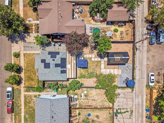 1669 Dallas St, Aurora, CO 80010