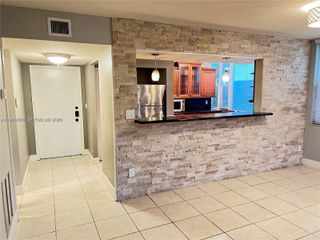 6800 Cypress Road 101, Plantation, FL 33317