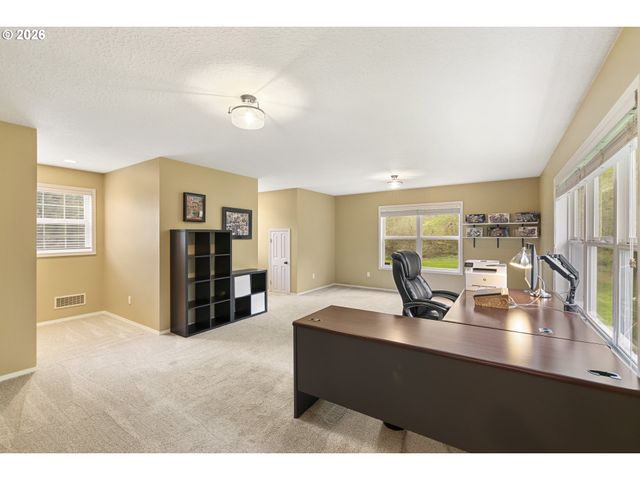 7701 Ne 211TH Ave, Vancouver, WA 98682