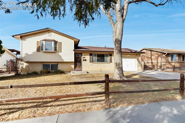 1025 Rainier Drive, Colorado Springs, CO 80910