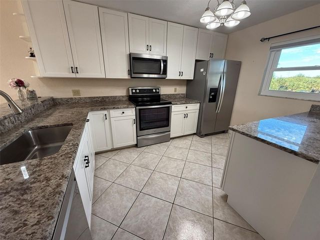 175 KINGS HIGHWAY B8, Punta Gorda, FL 33983