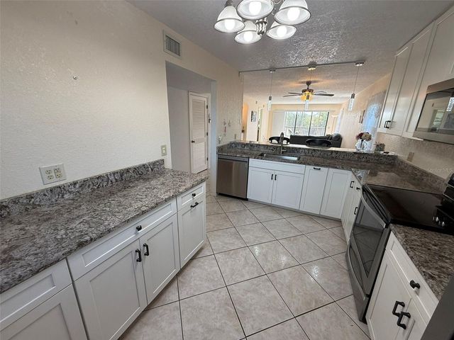 175 KINGS HIGHWAY B8, Punta Gorda, FL 33983