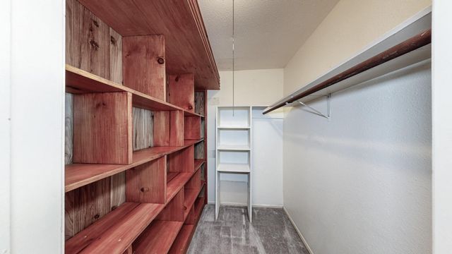 13918 Grosvenor Street, Houston, TX 77034