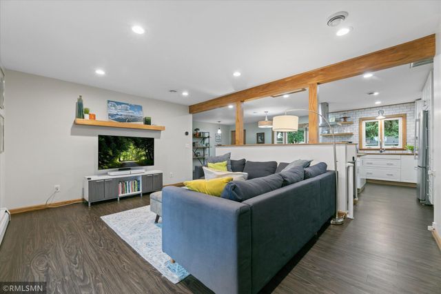 204 4th Street NE, Mayer, MN 55360