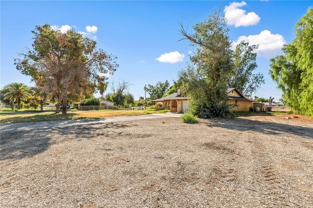 1562 E Poplar Drive, Mohave Valley, AZ 86440