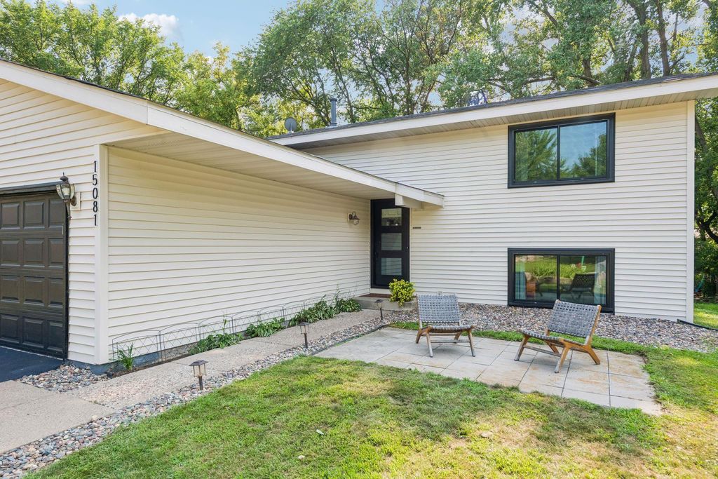 15081 Summerhill Drive, Eden Prairie, MN 55346 — photo 4