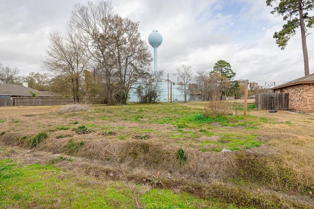 329 Swift Current Street, Huffman, TX 77336