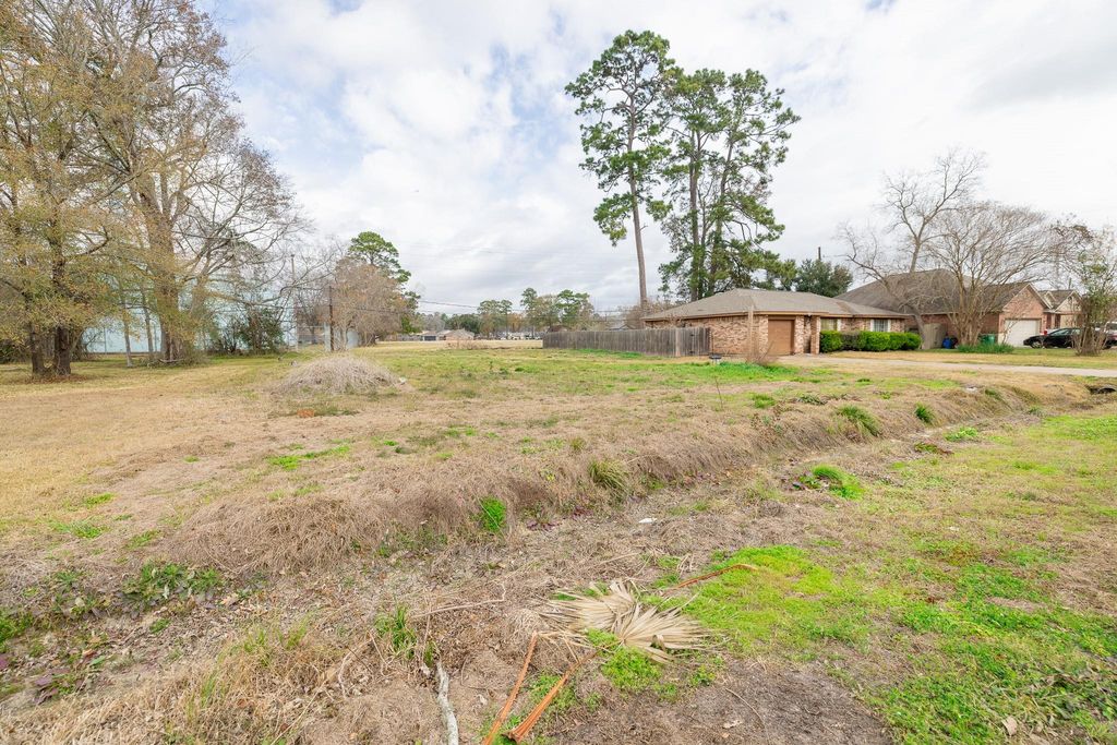 329 Swift Current Street, Huffman, TX 77336