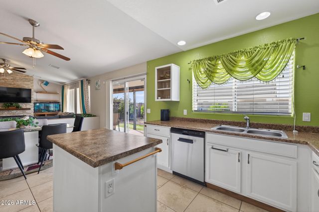 8276 W TINAJAS Drive, Arizona City, AZ 85123