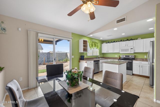 8276 W TINAJAS Drive, Arizona City, AZ 85123