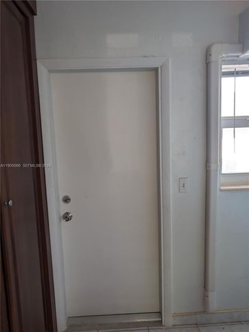 801 Atlantic Shores Blvd 107, Hallandale Beach, FL 33009