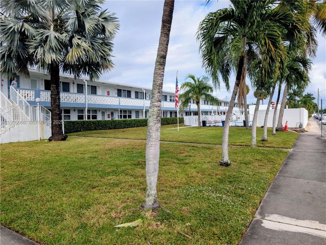 801 Atlantic Shores Blvd 107, Hallandale Beach, FL 33009