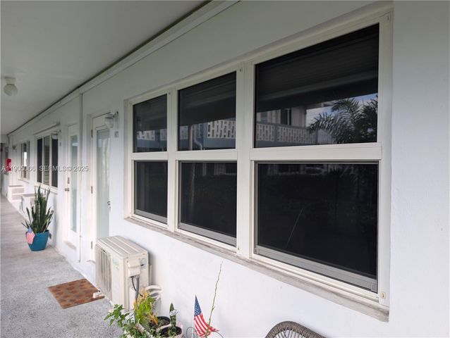 801 Atlantic Shores Blvd 107, Hallandale Beach, FL 33009